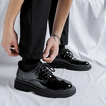 2023 Moda İş Elbise erkek ayakkabısı Yeni Klasik Deri Erkek Takım Elbise Ayakkabı Moda düğün elbisesi Ayakkabı Erkekler Oxfords tasarımcı