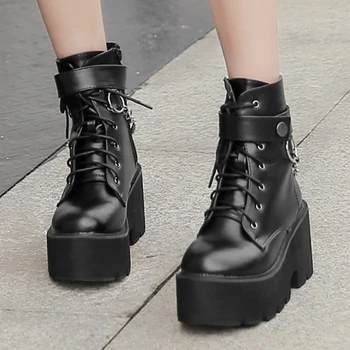 Kadın Platformu Çizmeler Punk Gotik Kadın Ayakkabı savaş botu Metal Düğme Kadın Motosiklet Çizme Bayanlar Siyah Ayakkabı Yüksek Topuk