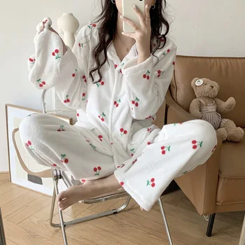 Kiraz Baskı Mercan Polar Sonbahar kışlık pijama Seti Kadın Tek Göğüslü Hırka + pantolon seti İki Parçalı Ev Takım Elbise Kawaii