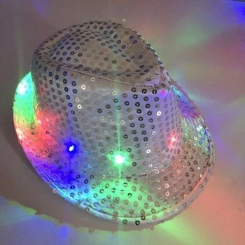 LED Işıklı Pullu Caz Şapka Erkekler Sahne kadın Performans Flaş Sihirli Bar Gece Kulübü Parti Performans Göz Kamaştırıcı Beyaz