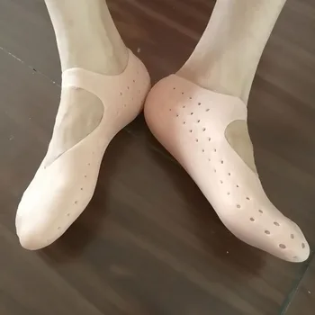 Sıcak Satış Silikon SEBS Nemlendirici Çorap Anti Çatlama Tekne Çorap Nefes Arch Destek SPA Ayak Korumak Eklemek Ayakkabı Pedleri