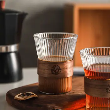 WSHYUFEI 2 Adet Anti-haşlanma ısıya dayanıklı cam bambu Kupa dikey Desen Açık çay bardağı Drinkware Mutfak Malzemeleri