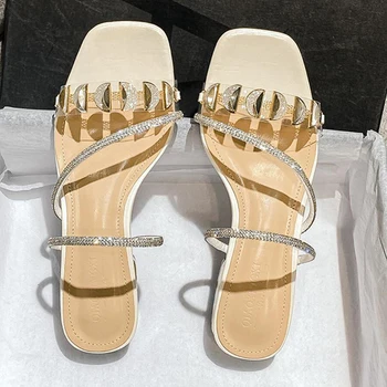 Yaz Kadın Kare Topuk Kristal Sandalet Kadın Rhinestones Bling Tasarım Prenses Kız Elbise Ayakkabı Gladyatör Terlik Yeni 2023