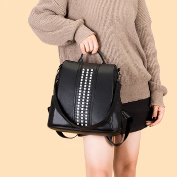 YILIAN Kadın 2022 yeni moda kişilik yumuşak deri omuzdan askili çanta büyük kapasiteli anti-hırsızlık seyahat sırt çantası